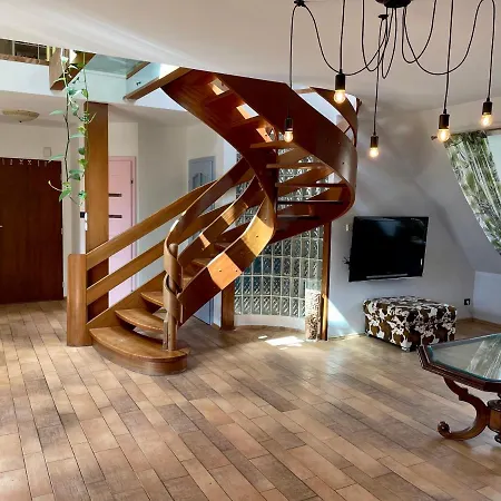 House Of Colours, 7km From Centre Appartement *